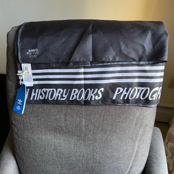 Adidas head scarf by “Naomi Otsu” - Picture 2 of 4